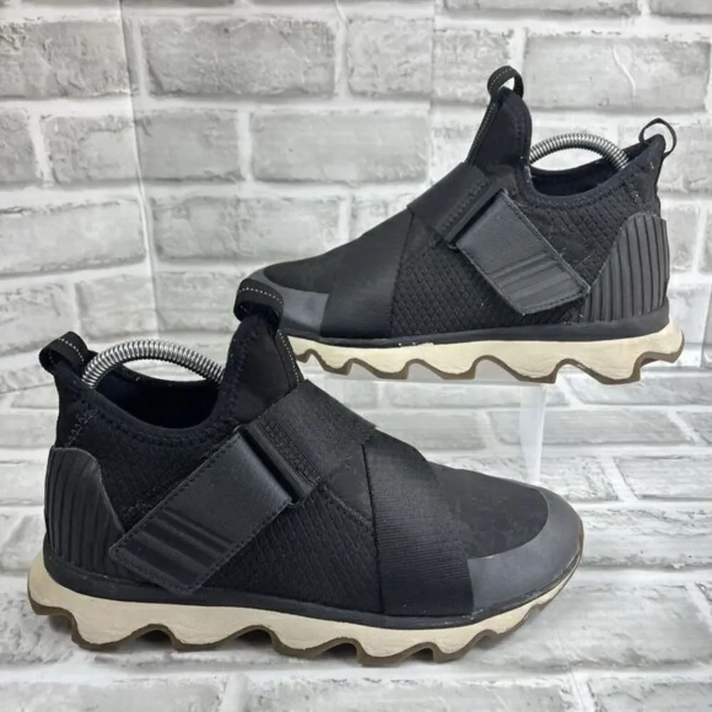 Sorel Kinetic Women's Size 8 Sneakers Slip On High Top Shoes Black NL3374-010